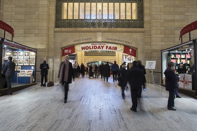 A photo of a holiday fair at Vanderbilt Hall in Grand Central